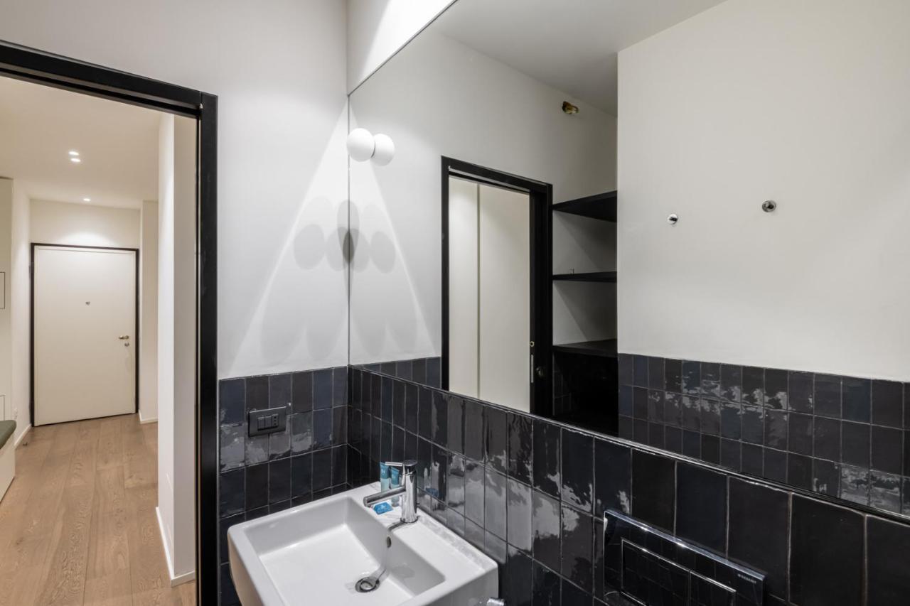 Easylife - Elegante Monolocale In Corso Magenta Apartamento Milão Exterior foto